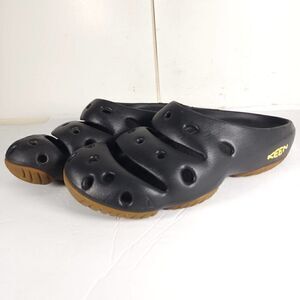 Keen Yogui Arts Graphite Gray Black Slip On Slide Sandals Men's 9 Women's 11